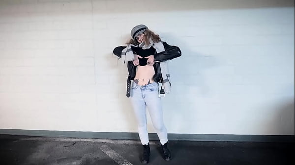 Kira’s XXL Anal Casting Debut