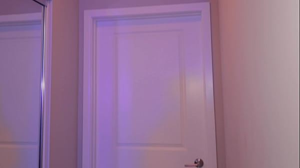 Dakota Quinn First Time Ass Plug Experience